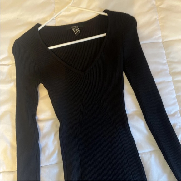 Forever 21 Long Sleeve Sweater Bodycon Sexy Black Dress Brand New Size Small - Picture 3 of 5